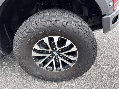 Used 2020 Ford F150 Raptor w/ Equipment Group 802A Luxury AWD/4WD image 12