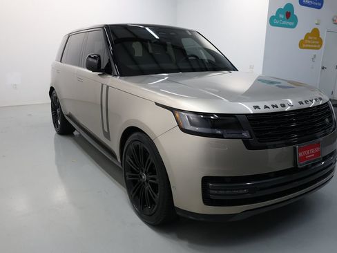 Used 2025 Land Rover Range Rover Long Wheelbase SE AWD/4WD image 59