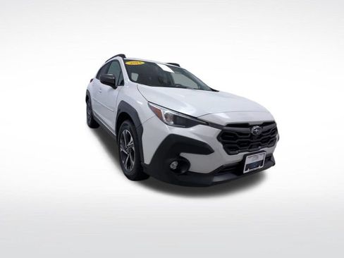 Used 2024 Subaru Crosstrek 2.0i Premium AWD/4WD image 2