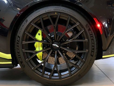 Used 2023 Aston Martin V12 Vantage RWD image 83