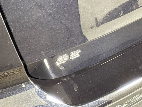 Used 2025 Volkswagen Taos SE image 24