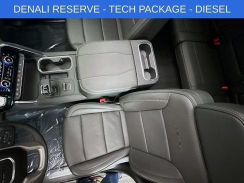 Used 2025 GMC Sierra 1500 Denali w/ Denali Reserve Package AWD/4WD image 24