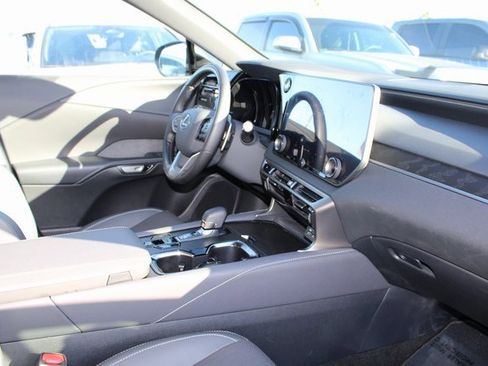 Certified 2025 Lexus RX 350 Premium image 5