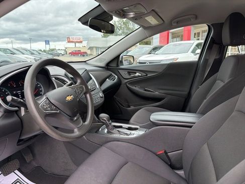 Used 2023 Chevrolet Malibu LT image 10