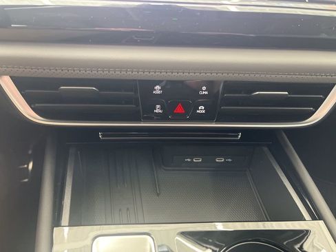 New 2026 Volkswagen Atlas Peak Edition AWD/4WD image 26