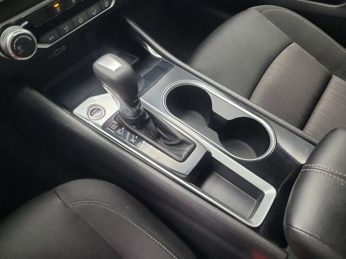 Used 2024 Nissan Altima 2.5 SV image 26