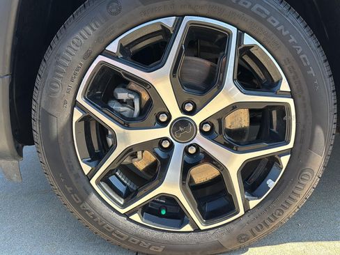 Used 2025 Jeep Compass Limited AWD/4WD image 31