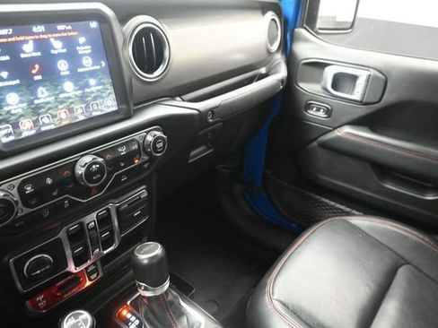 Used 2020 Jeep Gladiator Rubicon AWD/4WD image 28