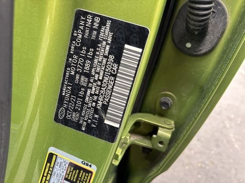 Used 2022 Hyundai Venue SEL image 30