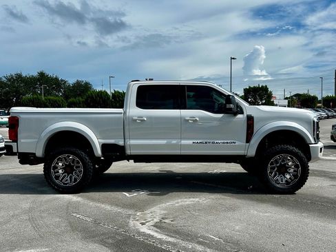 New 2026 Ford F250 Lariat w/ Black Appearance Package image 7