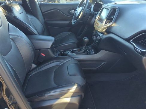 Used 2023 Jeep Cherokee Altitude Lux image 26