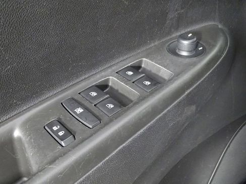 Used 2021 Chevrolet Spark LT image 17