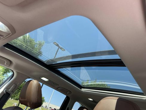 Certified 2023 Subaru Ascent Touring AWD/4WD image 32