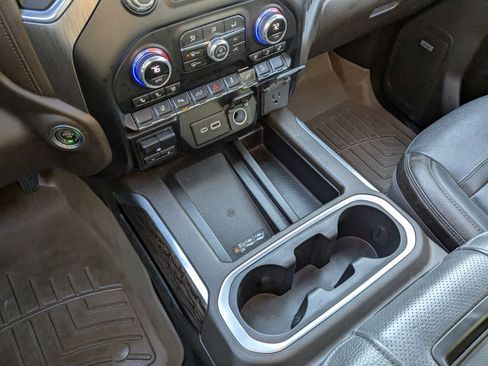 Used 2021 GMC Sierra 2500 Denali image 24