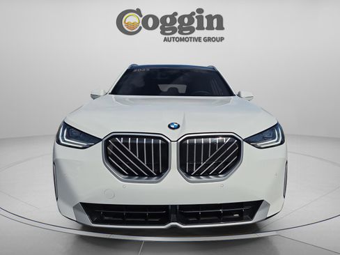 Certified 2025 BMW X3 xDrive30i w/ Convenience Package image 9