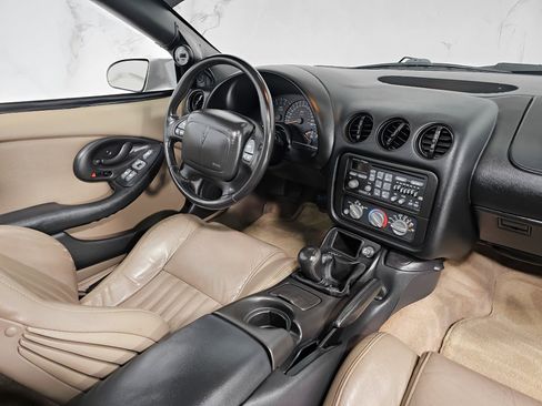 Used 2002 Pontiac Firebird Formula image 8