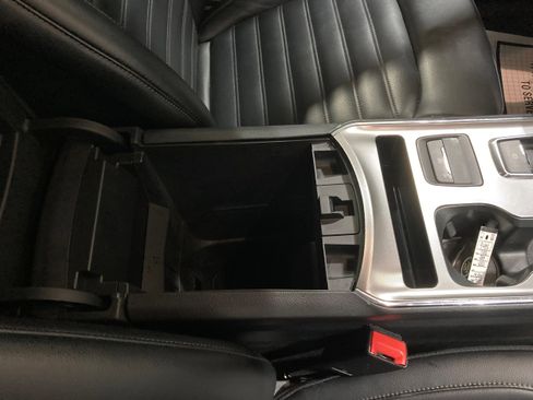 Used 2022 Ford Edge SEL w/ Convenience Package image 7