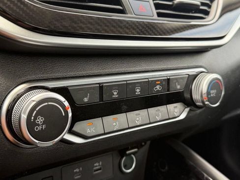 Used 2023 Nissan Altima 2.5 SR w/ SR Premium Package FWD image 21