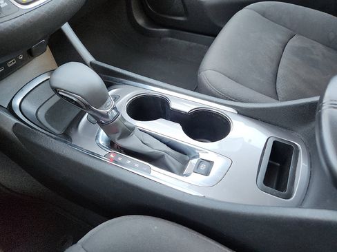 Used 2024 Chevrolet Malibu LT image 20