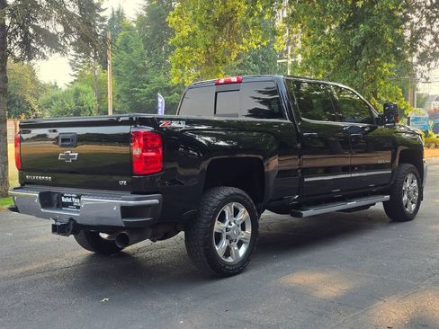 Used 2017 Chevrolet Silverado 2500 LTZ w/ Duramax Plus Package AWD/4WD image 5