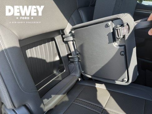 Used 2026 Chevrolet Silverado 1500 High Country w/ Technology Package AWD/4WD image 42