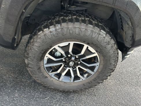 Certified 2021 Toyota Tacoma TRD Sport image 32