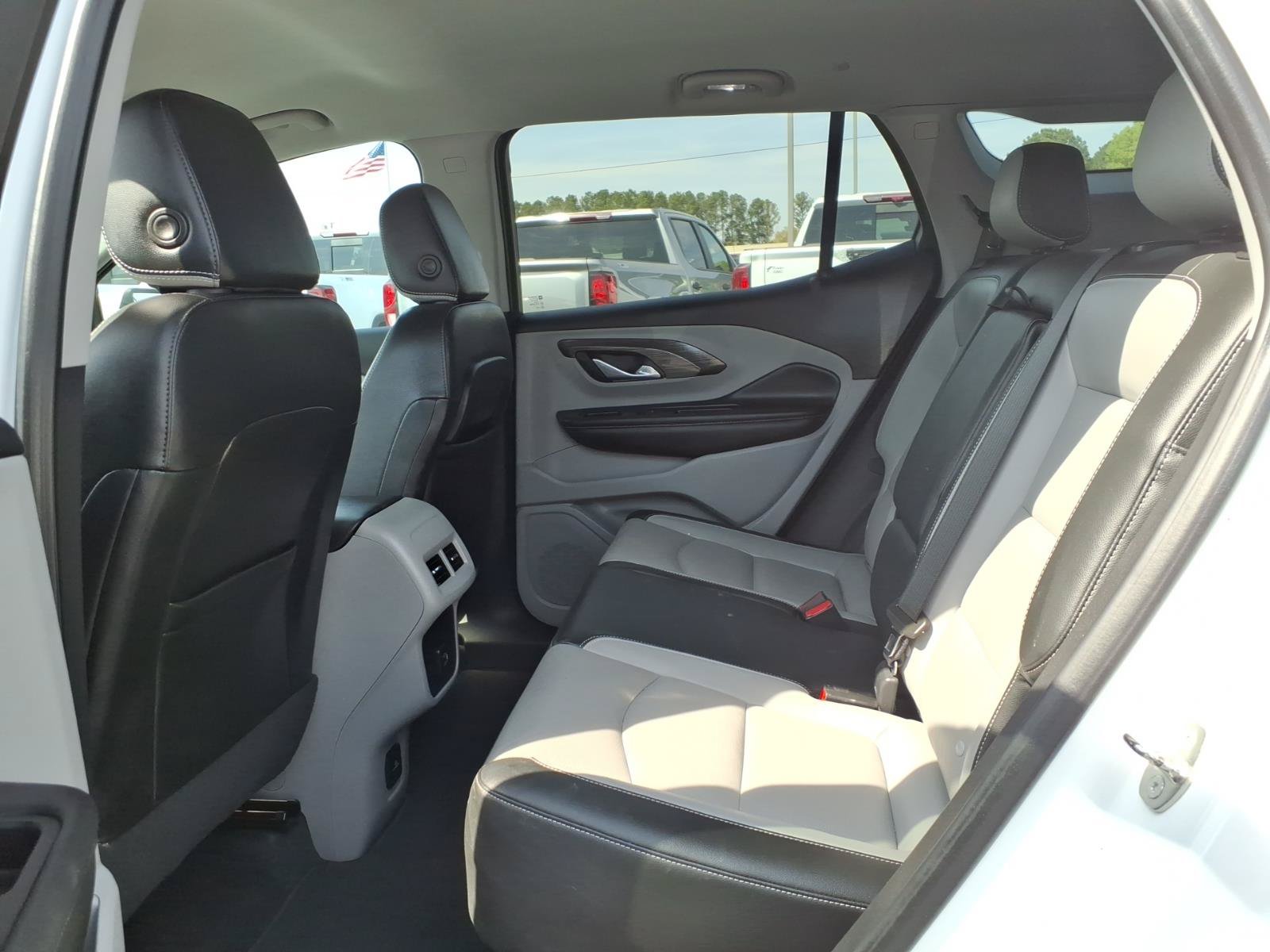 Used 2023 GMC Terrain SLT FWD image 21