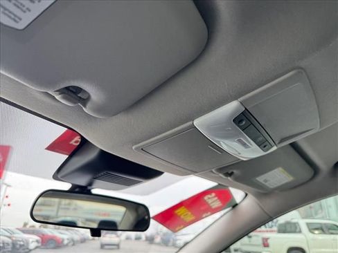 Certified 2025 Nissan Sentra SR image 24