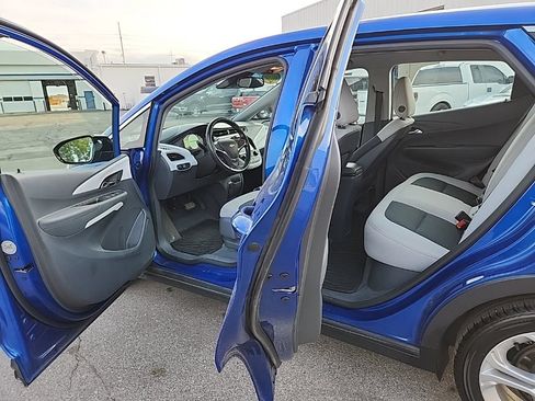 Used 2020 Chevrolet Bolt LT FWD image 10