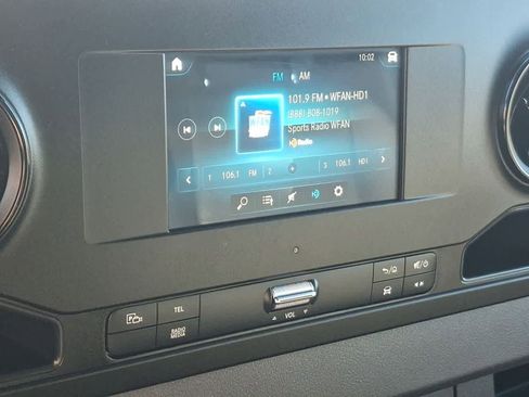 Used 2024 Mercedes-Benz Sprinter 2500 image 20