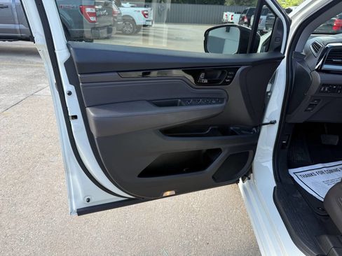 Used 2018 Honda Odyssey Elite image 8