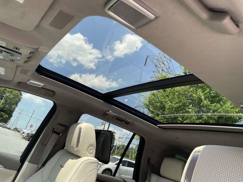 New 2026 Cadillac Escalade Platinum Sport AWD/4WD image 21