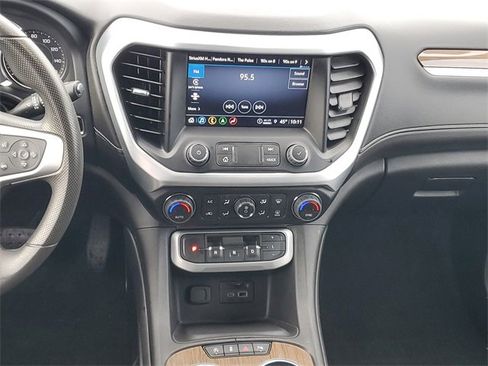 Used 2023 GMC Acadia SLE w/ Driver Convenience Package image 15