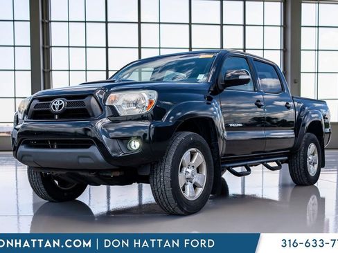 Used 2015 Toyota Tacoma PreRunner w/ TRD Sport Package RWD image 1