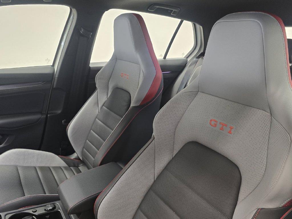 New 2026 Volkswagen GTI SE FWD image 23