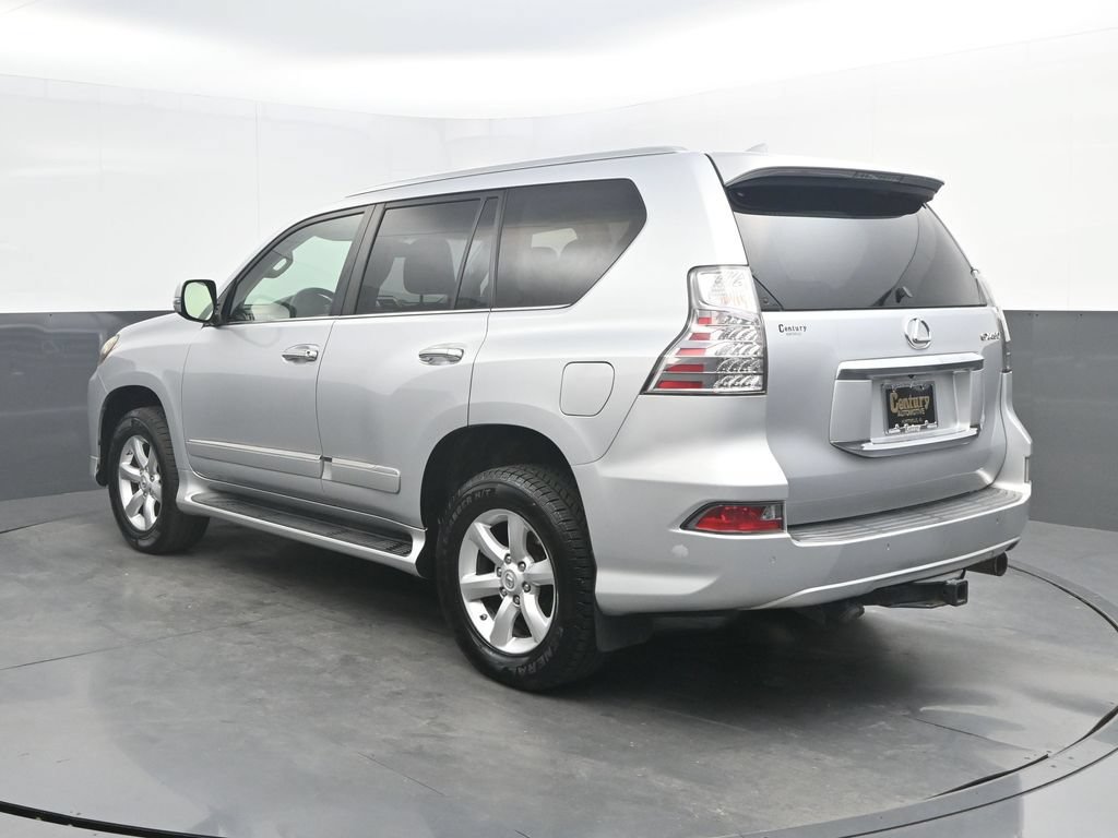 Used 2017 Lexus GX 460 w/ Navigation Package AWD/4WD image 3