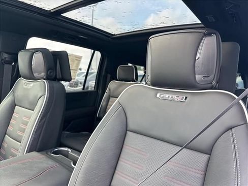 New 2026 GMC Yukon XL AT4 Ultimate AWD/4WD image 30