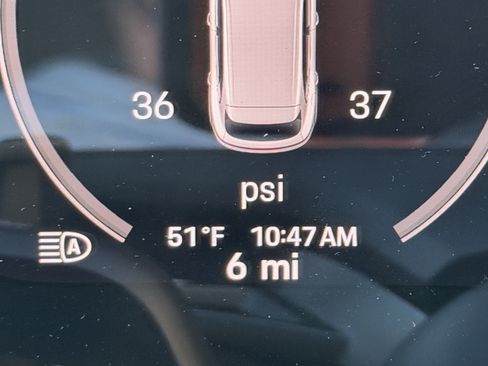 Certified 2026 Porsche Cayenne AWD/4WD image 35