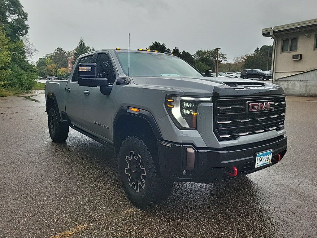 Used 2024 GMC Sierra 2500 AT4X AWD/4WD image 5
