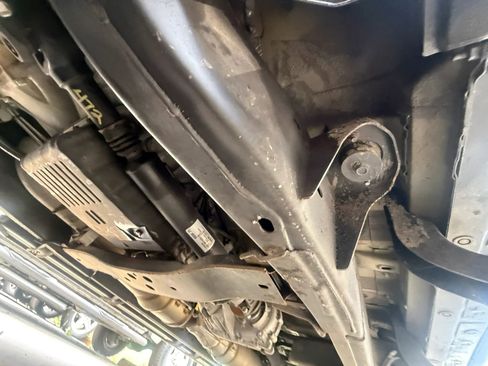 Used 2018 Nissan Titan SV w/ SV Convenience Package AWD/4WD image 29