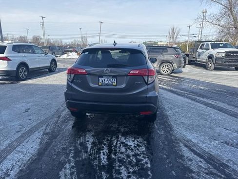 Used 2022 Honda HR-V EX image 16