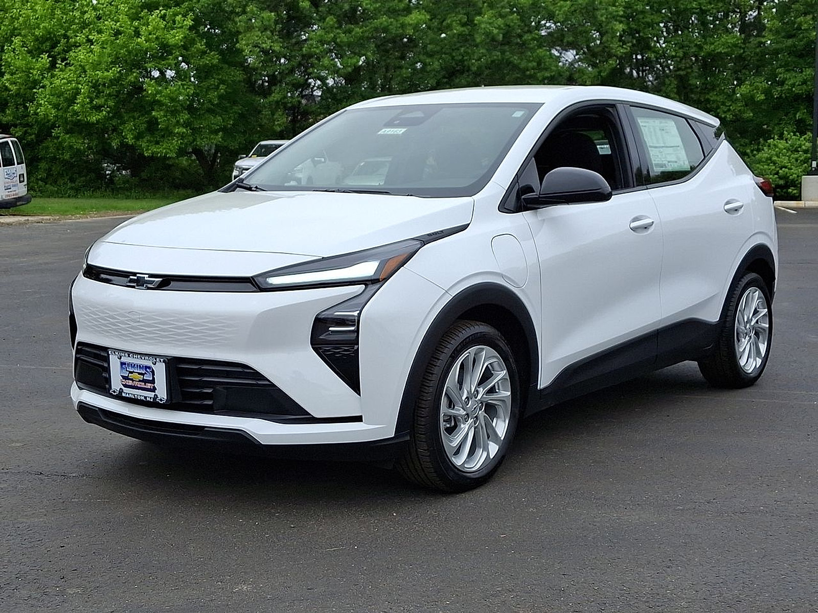 New 2027 Chevrolet Bolt LT w/ Comfort Package FWD image 10