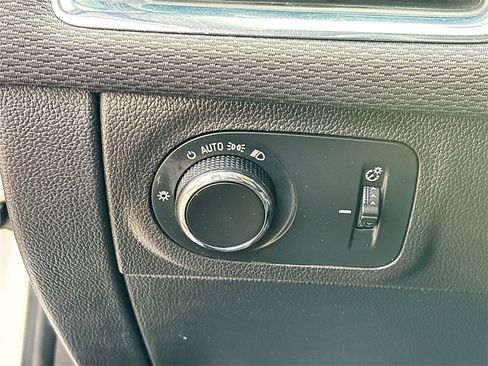 Used 2018 Chevrolet Cruze LS image 10