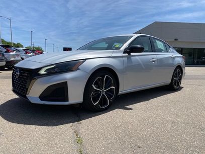 Used 2024 Nissan Altima 2.5 SR