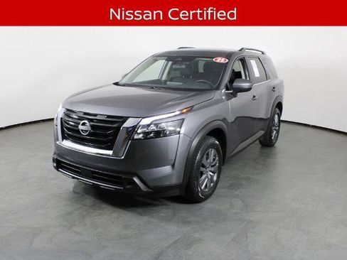 Certified 2025 Nissan Pathfinder SV FWD image 2