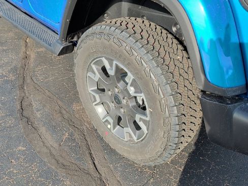 New 2026 Jeep Wrangler Unlimited Sahara AWD/4WD image 10