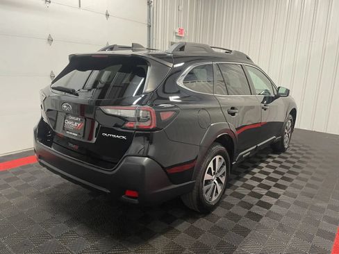 Used 2024 Subaru Outback Premium AWD/4WD image 4