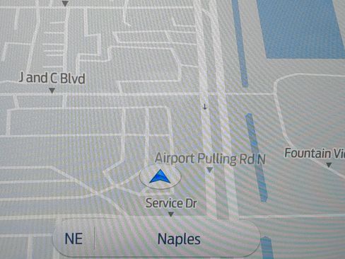 Used 2024 Ford Expedition Limited image 23