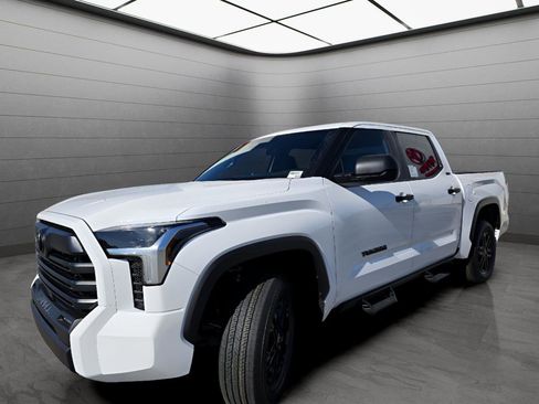 New 2026 Toyota Tundra SR5 image 2