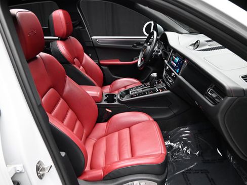 Used 2023 Porsche Macan GTS image 59